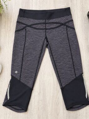 Lululemon Capri Leggings Size 10 Gray Black Athletic Yoga Running